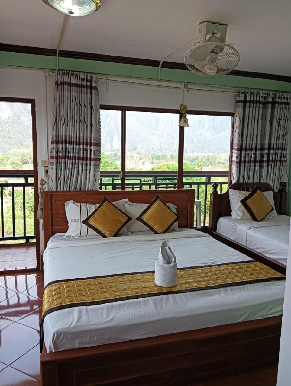 Bountang Riverside Hotel Vang Vieng Exterior foto