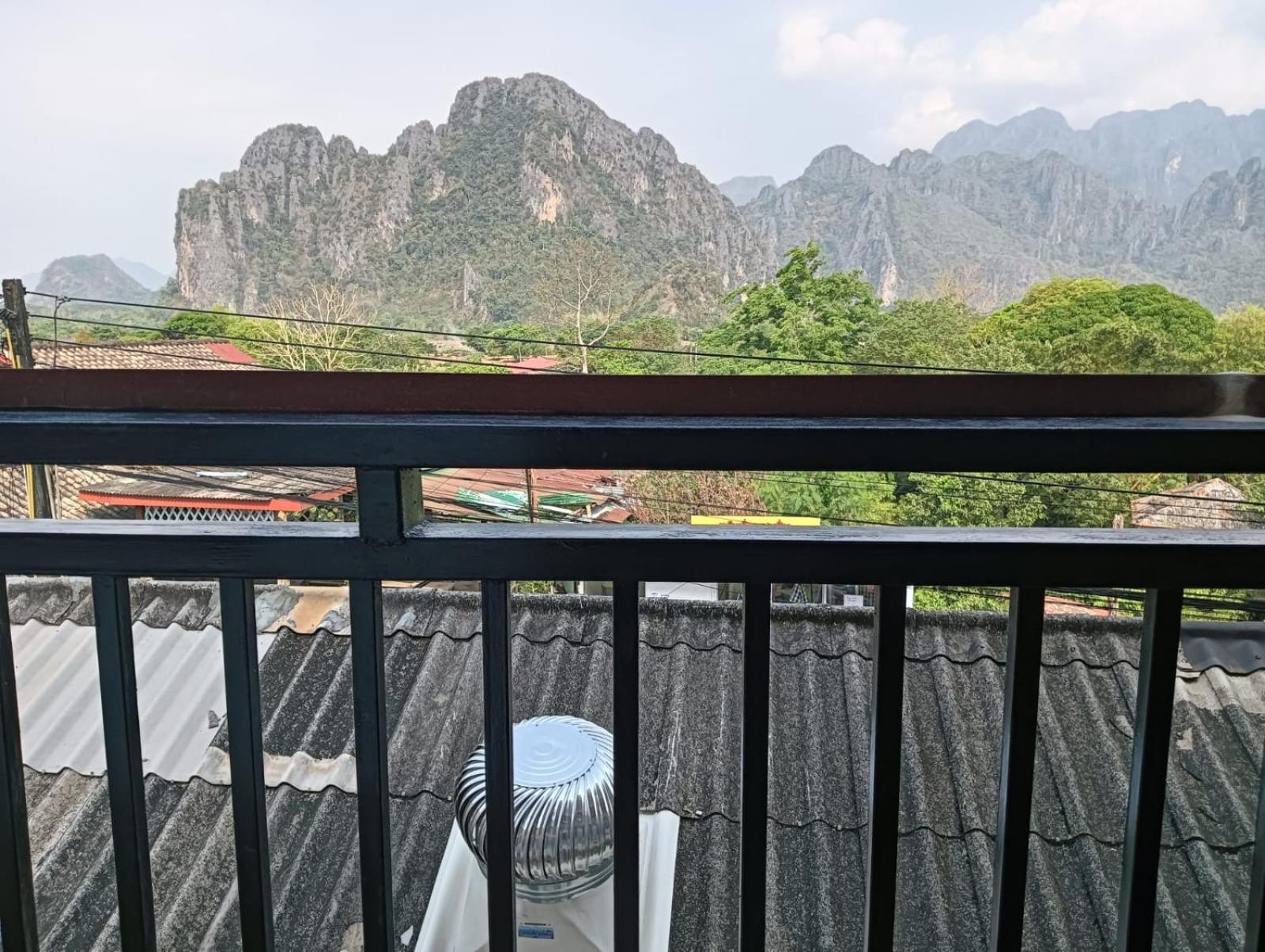 Bountang Riverside Hotel Vang Vieng Exterior foto