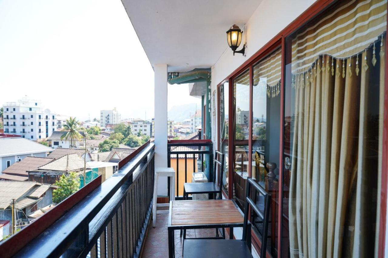 Bountang Riverside Hotel Vang Vieng Exterior foto